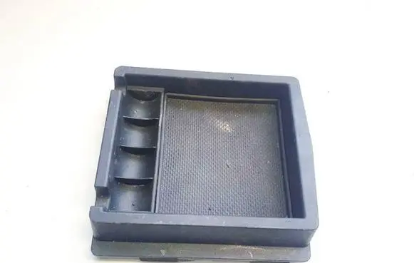 Subaru Outback (BS) Glove box s22005770