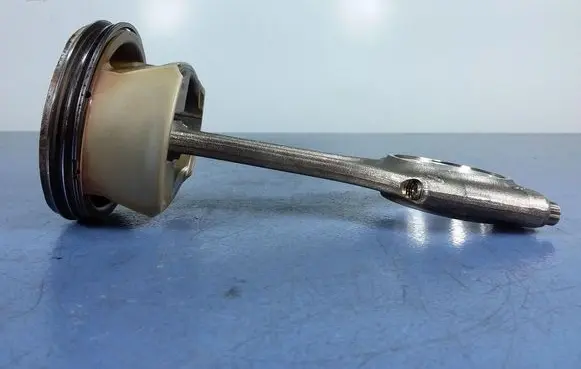 Porsche Panamera (970) Piston 9481190R