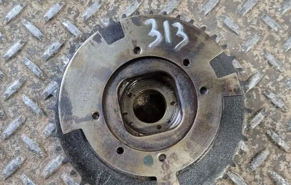 Cadillac Escalade Timing chain sprocket 12585994