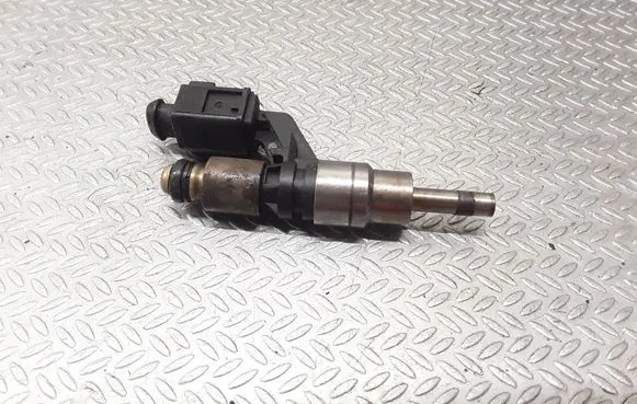 Audi A2 Fuel injector 0261500005