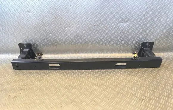 Quarter panel pressure vent