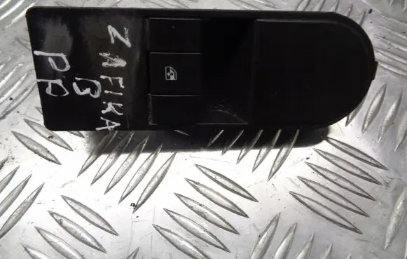 Opel Zafira B Quarter vent window switch 