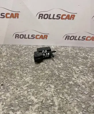 Audi A8 S8 D3 4E Turbo solenoid valve 077906283
