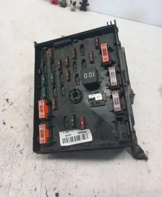 Volkswagen PASSAT B7 Fuse box set 3C0937125A 63595743