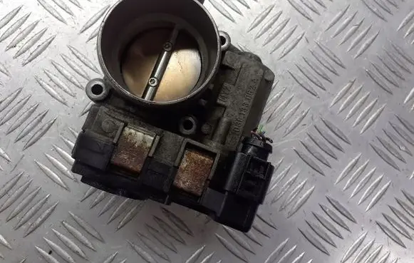 Audi A3 S3 8P Throttle body valve 03C133062A