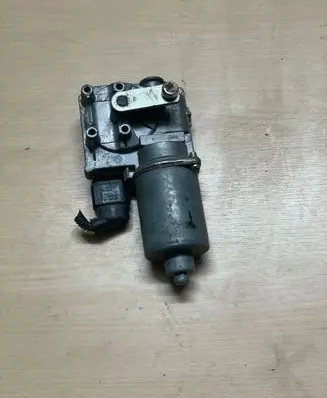 Audi A4 S4 B8 8K Front wiper linkage and motor 8K2955119A 29112010 8J2955119