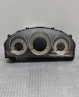 Mercedes-Benz CLS C218 X218 Speedometer (instrument cluster) A2C30473300