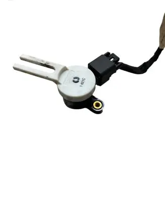 Opel Insignia A Brake pedal sensor switch 25889337 1421C