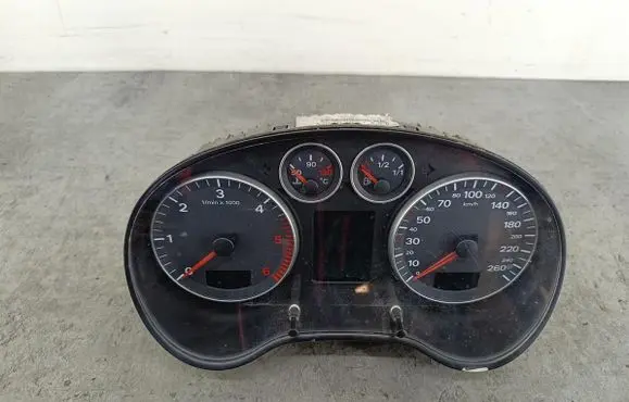 Audi A3 S3 8P Speedometer (instrument cluster) 