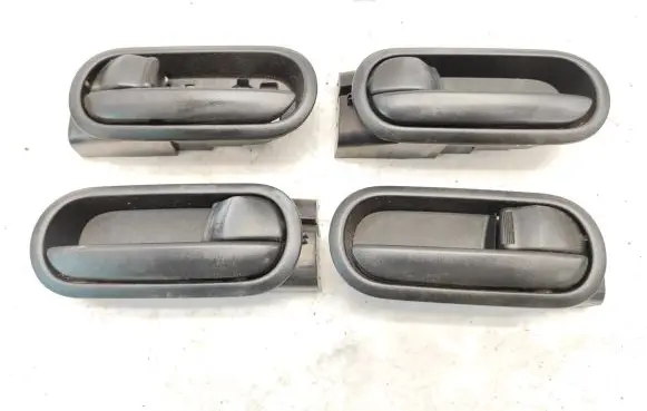 Mazda 2 Front door interior handle