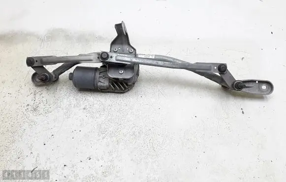 Front wiper linkage