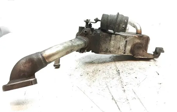 Opel Meriva B EGR valve cooler 98073074