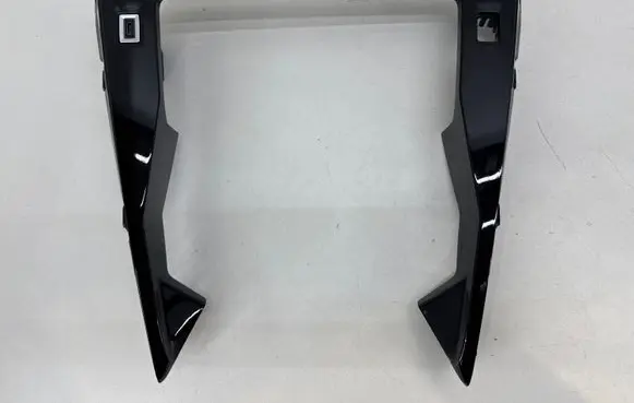 Peugeot 2008 II USB socket connector 9831377180