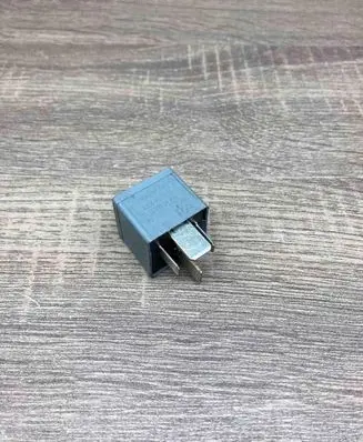 Ford Mondeo Mk III Other relay 5M5T14B192EA V23136J4X62