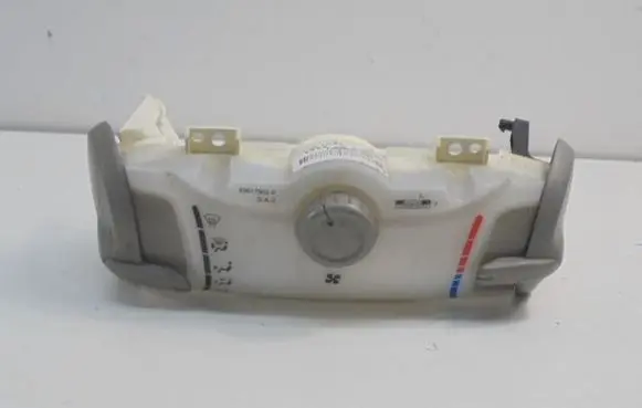 Toyota Aygo AB10 Air conditioning/heating control unit 55900-0H010