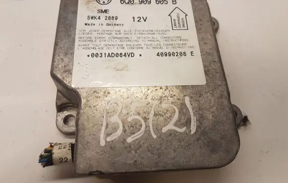Volkswagen PASSAT B5 Airbag control unit/module 6Q0909605B 5WK42869