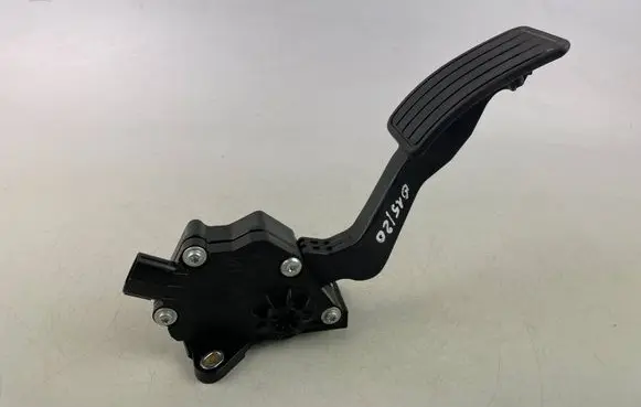 Subaru Outback (BS) Accelerator throttle pedal 36010AL020