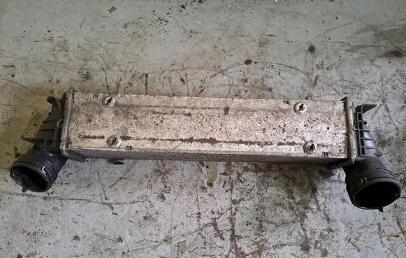 BMW 3 E92 E93 Intercooler radiator 7798788