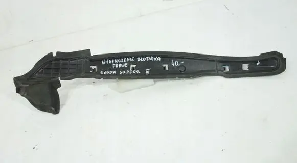 Skoda Superb B8 (3V) Fender end trim 3V0821112B