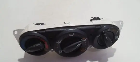 Ford Focus Climate control unit 1s4h18c419ba 1s4h-18c419-ba