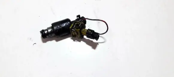 Opel Tigra A Fuel injector