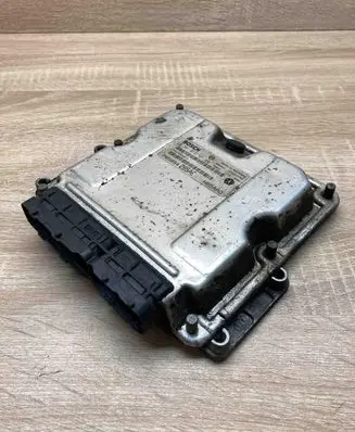 Chrysler Voyager Engine control unit/module ECU P05094285AE 0281012121 HB5AA0