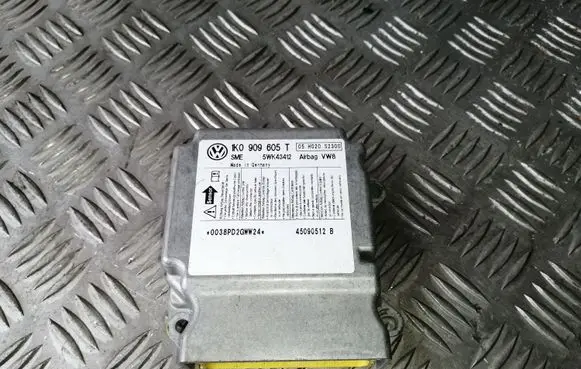 Volkswagen Golf V Airbag control unit/module 1K0909605T