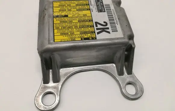 Toyota RAV 4 (XA30) Airbag control unit/module 8917042210