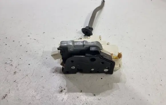 Front door lock