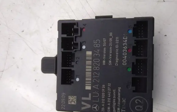 Mercedes-Benz C W204 Door control unit/module A2128203485