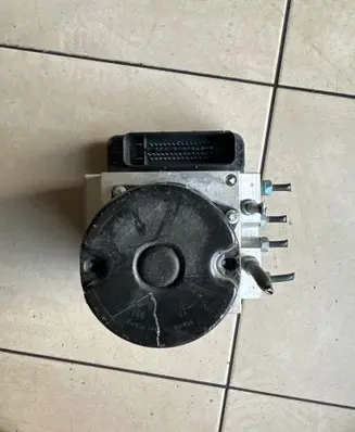 BMW 7 F01 F02 F03 F04 ABS Pump 6792478 6792480