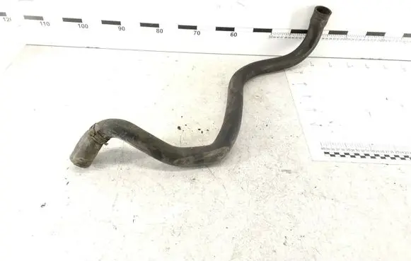 Volkswagen Golf IV Engine coolant pipe/hose 13734T1