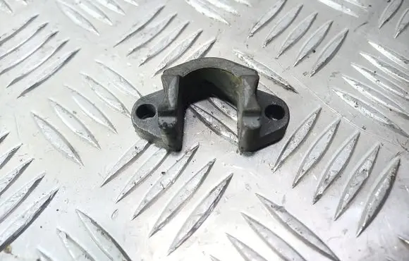 BMW 5 E60 E61 Fuel Injector clamp holder