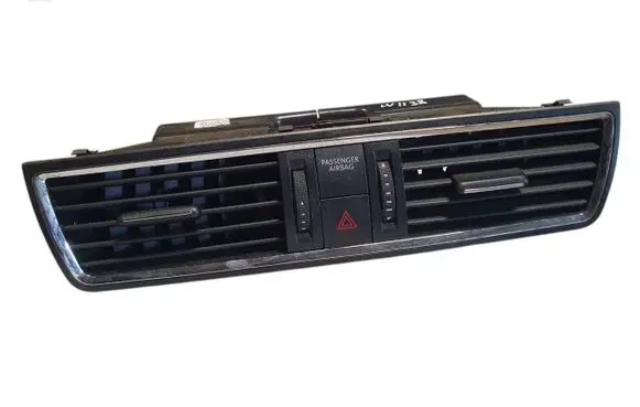 Seat Toledo IV (NH) Dash center air vent grill 5JA820951B 0858100001