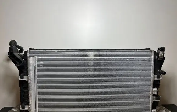 Mini Cooper Countryman F60 Radiator set 8645782