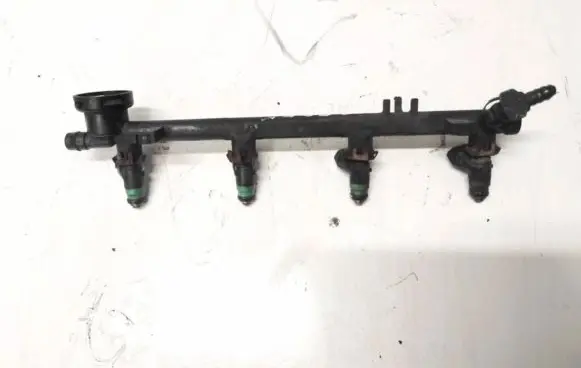 Renault Scenic II - Grand scenic II Fuel main line pipe 7700107405 7700112777