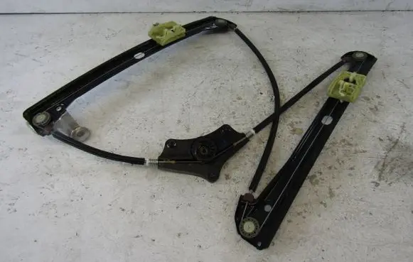 Volkswagen Golf VII Front door window regulator with motor 5G4837461H
