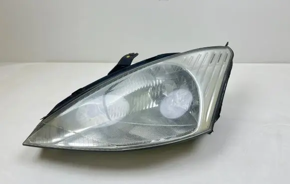 Ford Focus Headlight/headlamp XS4X13006