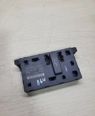 Mercedes-Benz Vito Viano W639 Door control unit/module 6398200326 356170 ZGS004