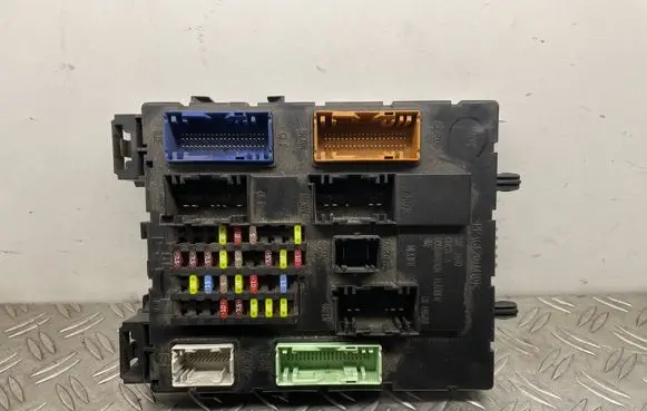 Ford Focus Power management control unit F1DT14A073GH