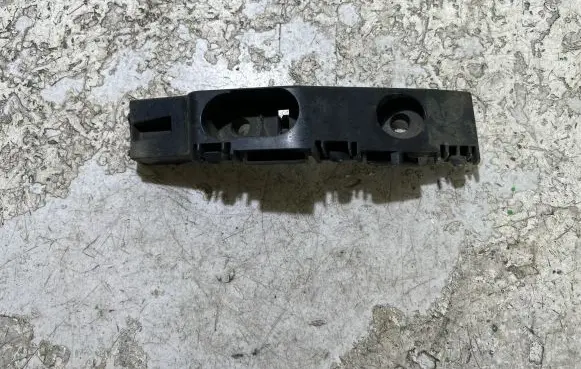 Dodge Durango Front bumper mounting bracket 96322