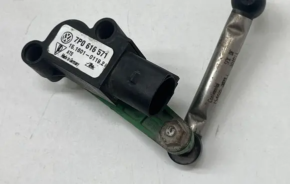 Porsche Cayenne (92A) Headlight/headlamp level sensor 7P0616571 15160101192