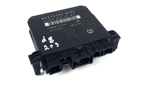 Mercedes-Benz C W203 Door control unit/module 2038202285