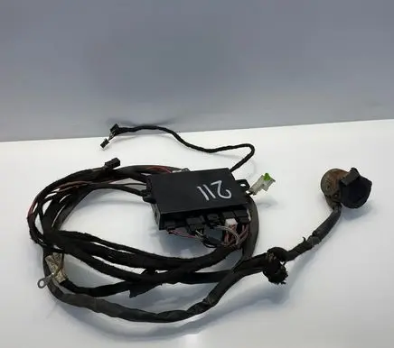 Mercedes-Benz E W211 Tow bar trailer control unit/module 2115450832 5DS00849300 A2115450832