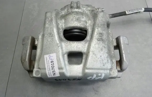 Audi A5 Sportback 8TA Front brake caliper