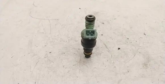 BMW 5 E39 Fuel injector 0280150415