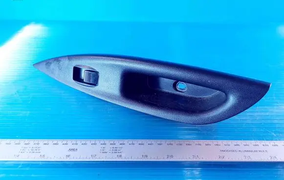 Mazda 6 Electric window control switch GJ6A685L6