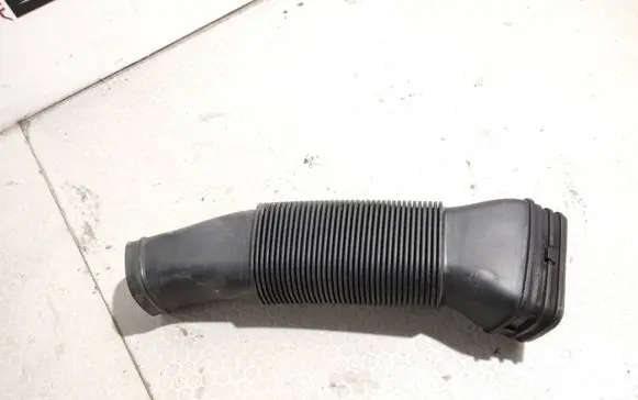 Volkswagen Polo V 6R Air intake duct part 6R0129618