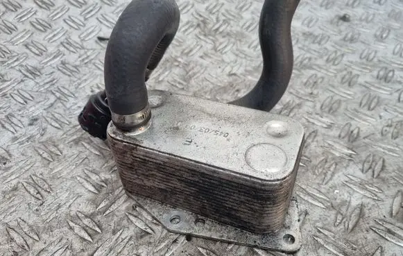 BMW 3 E90 E91 Engine oil radiator 7787698
