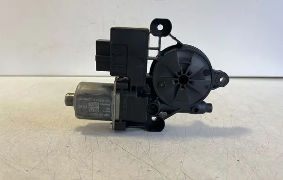 Cupra Born Rear door window regulator motor 0130822694